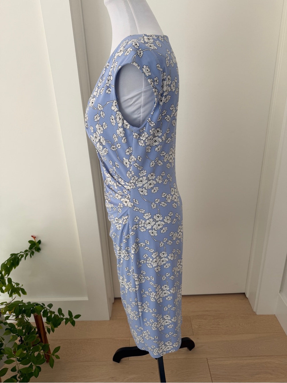 LAUREN Ralph Lauren Faux Wrap Front Midi Dress Floral V Neck Party Occasion Chic - Picture 6 of 15